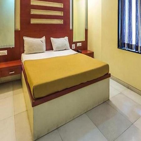 Fabhotel Skylark Inn Nashik Exterior foto